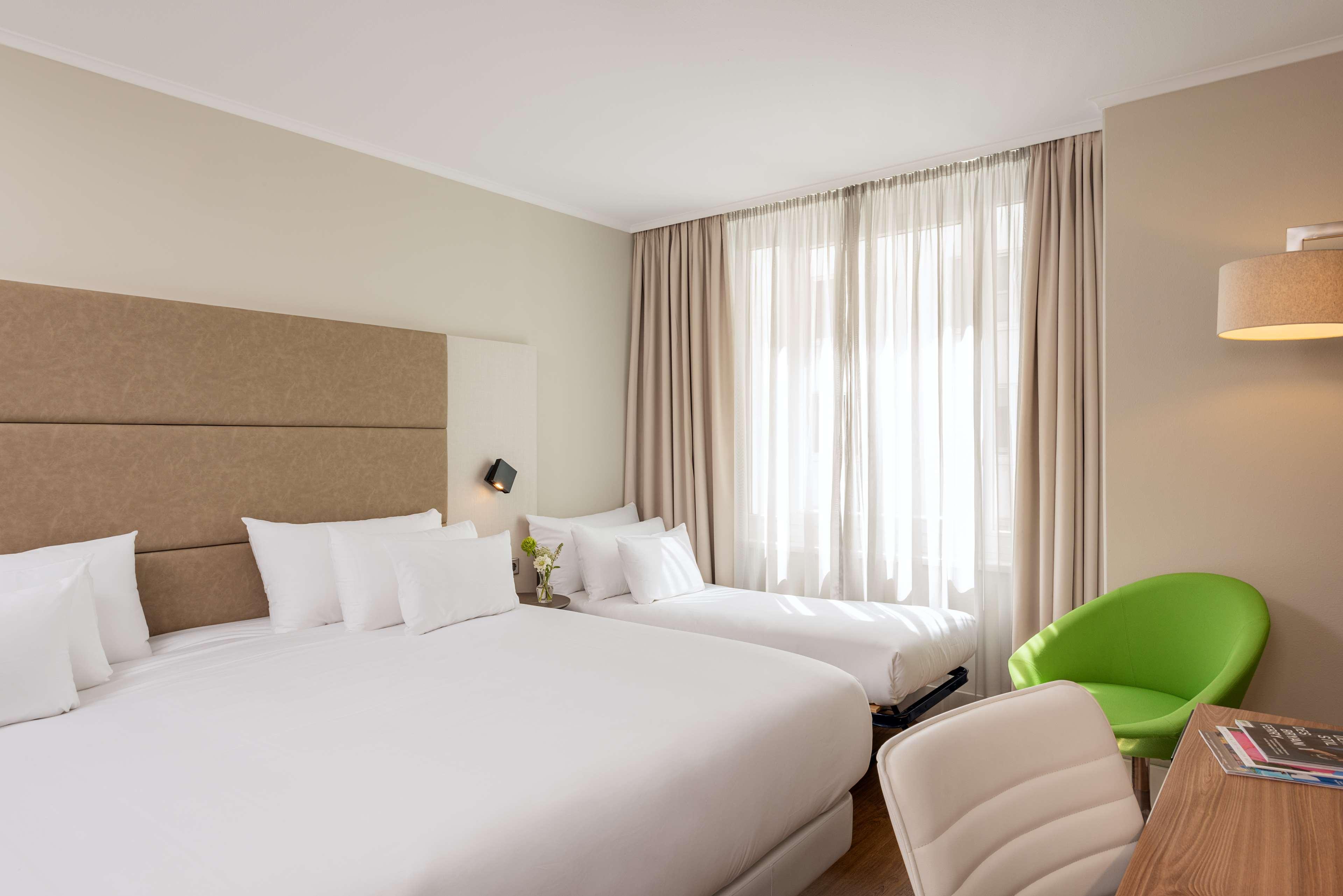 Hotel Nh Collection Berlin Mitte Am Checkpoint Charlie Esterno foto