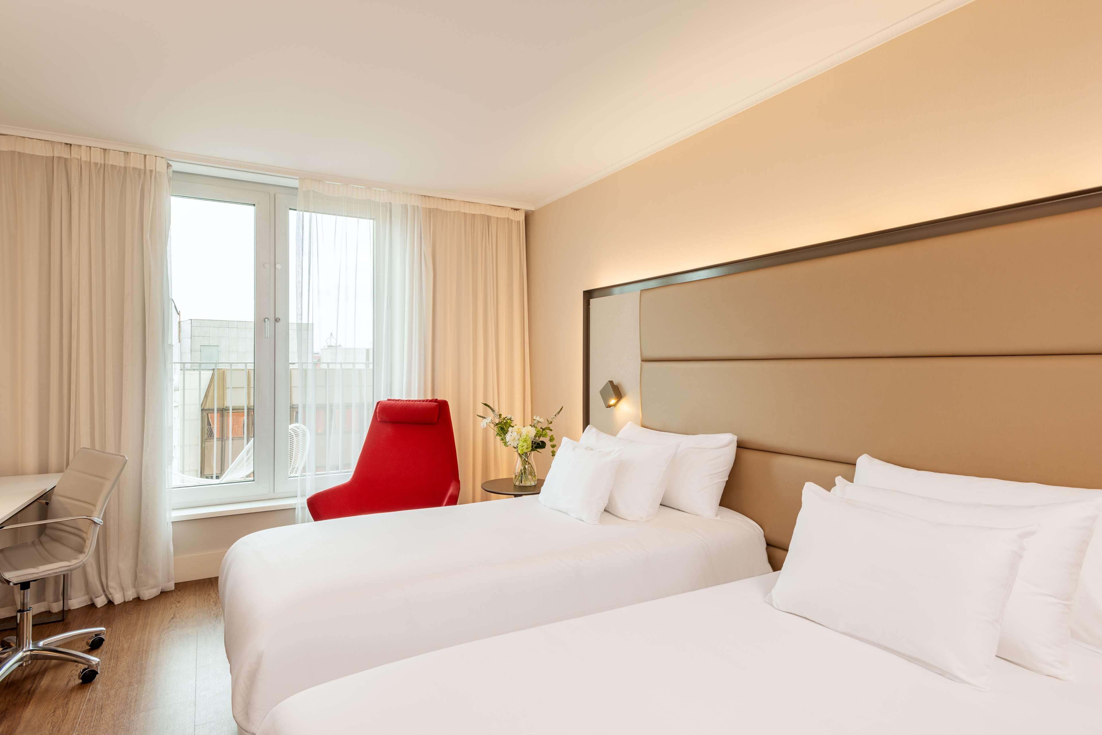Hotel Nh Collection Berlin Mitte Am Checkpoint Charlie Esterno foto