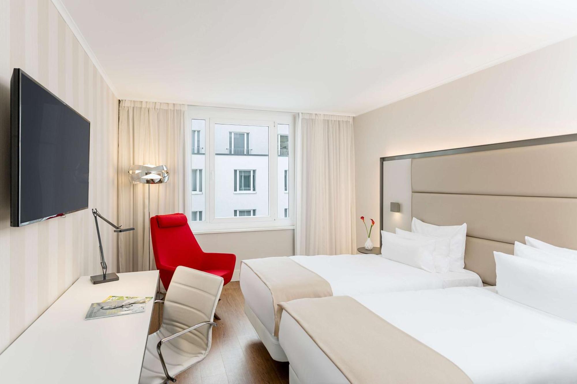 Hotel Nh Collection Berlin Mitte Am Checkpoint Charlie Esterno foto