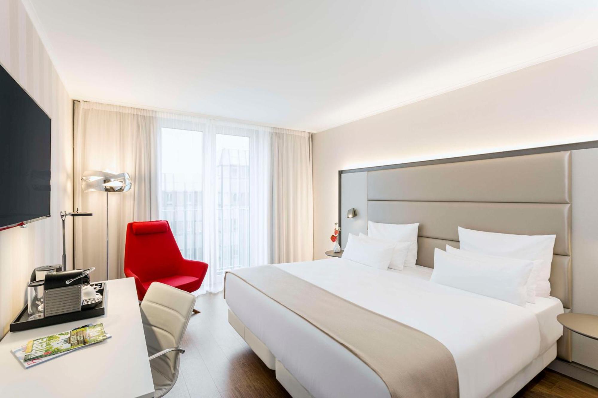 Hotel Nh Collection Berlin Mitte Am Checkpoint Charlie Esterno foto